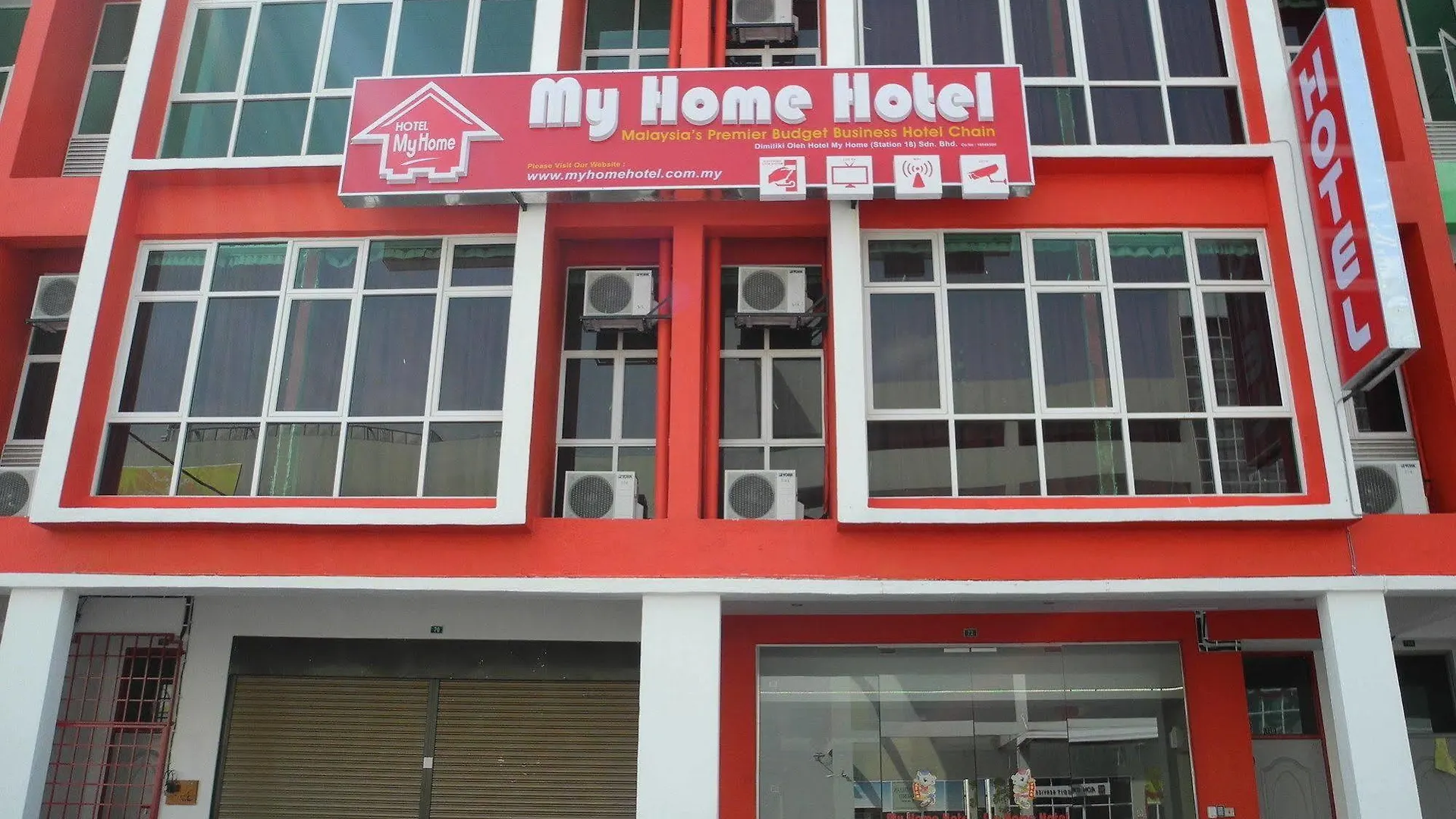 **  Hotel 18, Ipoh Aeon Mall Malaysia